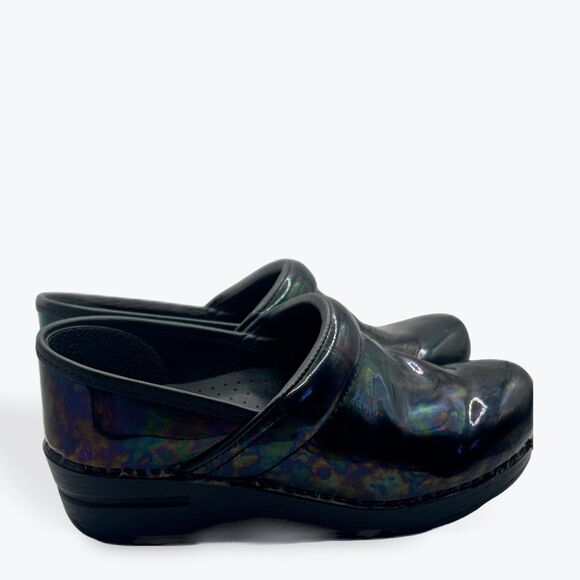 Black Shiny Clogs | Medical Work | Size 6 - Picture 4 of 5